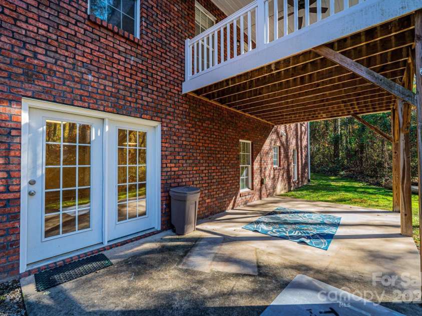 1436 20th Avenue Place, Hickory, NC 28601.  MLS# CAR4324813, YatesRealty ID 2807. 