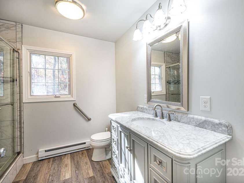 1436 20th Avenue Place, Hickory, NC 28601.  MLS# CAR4324813, YatesRealty ID 2807. Basement Full Bath