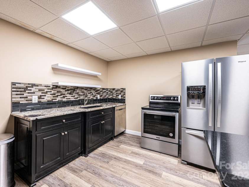 1436 20th Avenue Place, Hickory, NC 28601.  MLS# CAR4324813, YatesRealty ID 2807. Basement Kitchen