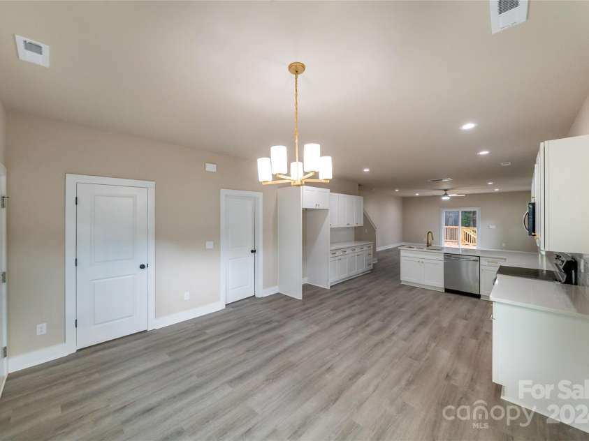 311 Echodale Drive, Charlotte, NC 28217.  MLS# CAR4202970, YatesRealty ID 2807. 