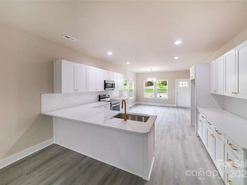 311 Echodale Drive, Charlotte, NC 28217.  MLS# CAR4202970, YatesRealty ID 2807. 