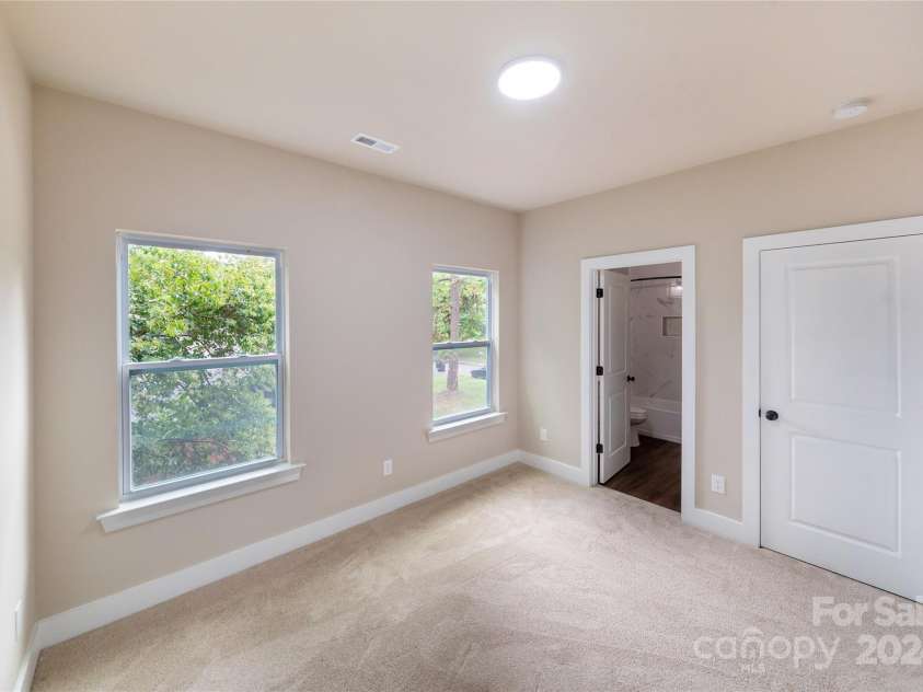 311 Echodale Drive, Charlotte, NC 28217.  MLS# CAR4202970, YatesRealty ID 2807. 