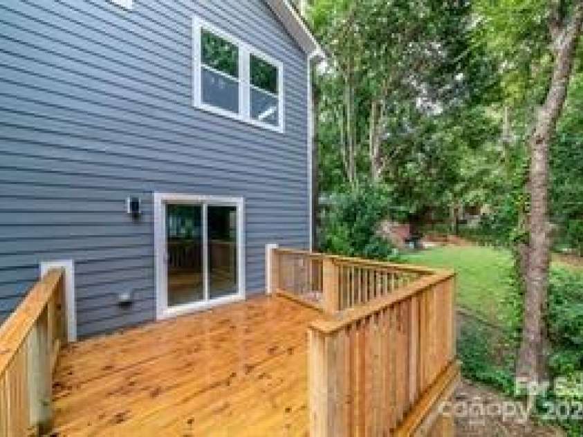 311 Echodale Drive, Charlotte, NC 28217.  MLS# CAR4202970, YatesRealty ID 2807. 