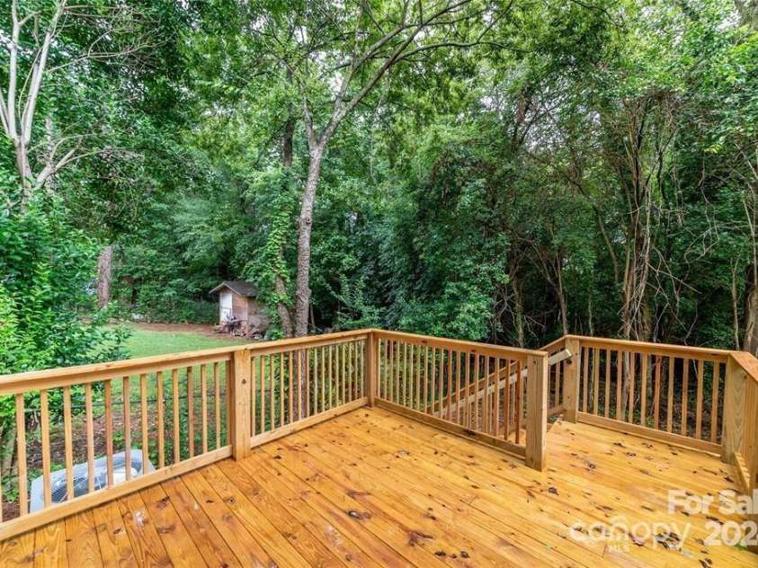 311 Echodale Drive, Charlotte, NC 28217.  MLS# CAR4202970, YatesRealty ID 2807. 