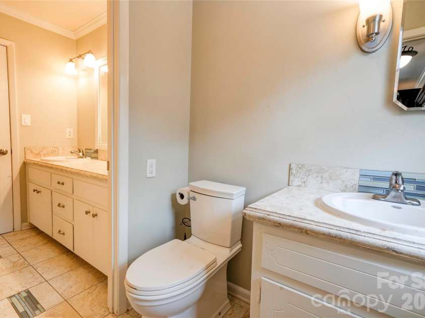 845 Long Branch Road, Grover, NC 28073.  MLS# CAR4353452, YatesRealty ID 2807. Bathroom 2