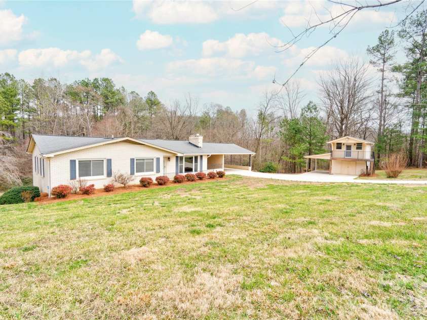 845 Long Branch Road, Grover, NC 28073.  MLS# CAR4353452, YatesRealty ID 2807. Front Left