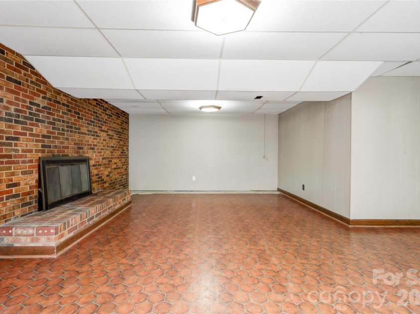 845 Long Branch Road, Grover, NC 28073.  MLS# CAR4353452, YatesRealty ID 2807. Living Room - Basement