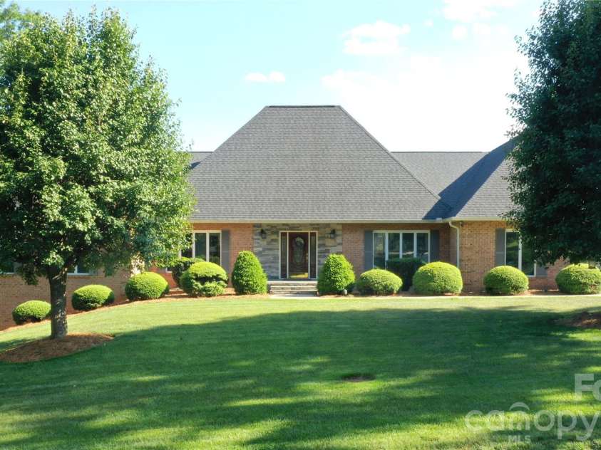 3493 Duck Pond Drive, Conover, NC 28613.  MLS# CAR4380990, YatesRealty ID 28070. 