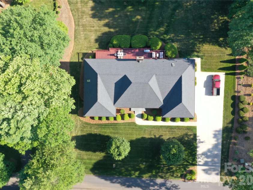 3493 Duck Pond Drive, Conover, NC 28613.  MLS# CAR4380990, YatesRealty ID 28070. 