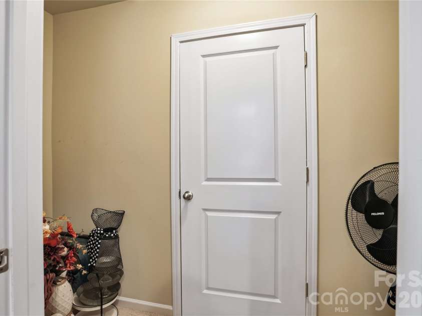 2274 Seagull Drive, Denver, NC 28037.  MLS# CAR4385736, YatesRealty ID 28071. 