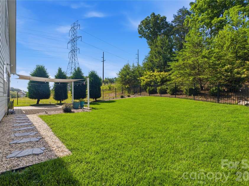 2274 Seagull Drive, Denver, NC 28037.  MLS# CAR4385736, YatesRealty ID 28071. 