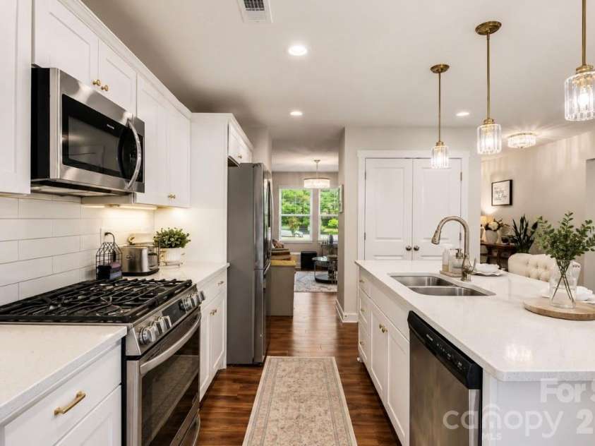 3623 Hayden Drive, Charlotte, NC 28269.  MLS# CAR4385829, YatesRealty ID 28072. 