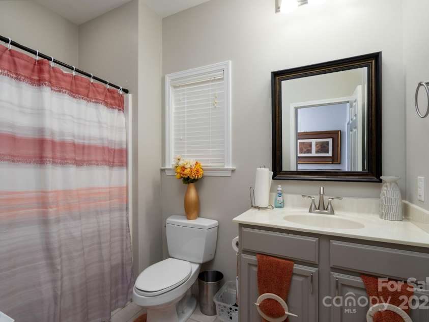 915 Overhill Road, Salisbury, NC 28144.  MLS# CAR4281096, YatesRealty ID 28072. 