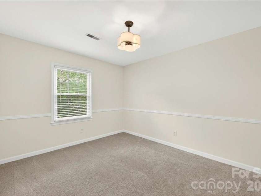 6724 Constitution Lane, Charlotte, NC 28210.  MLS# CAR4385741, YatesRealty ID 28073. 