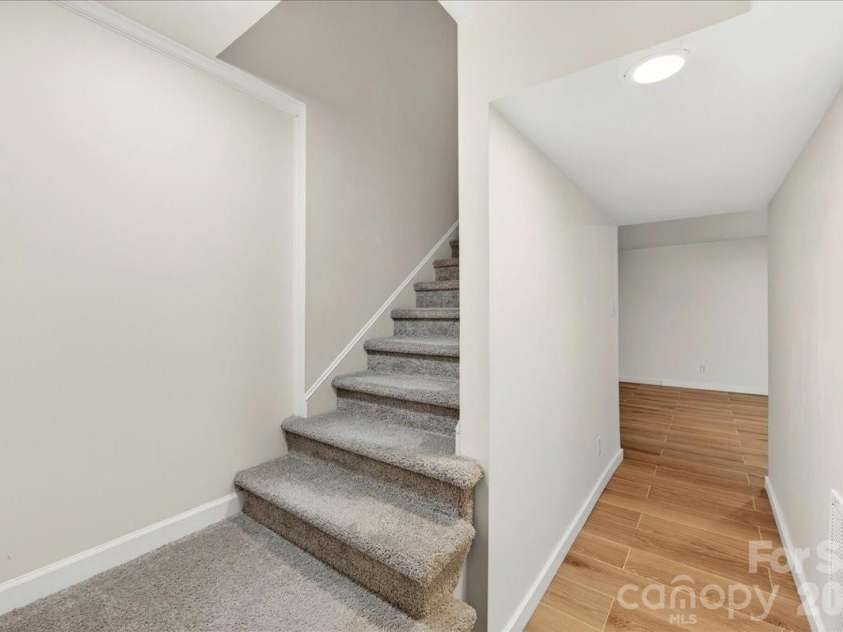 6724 Constitution Lane, Charlotte, NC 28210.  MLS# CAR4385741, YatesRealty ID 28073. 