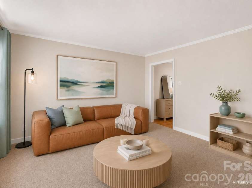 6724 Constitution Lane, Charlotte, NC 28210.  MLS# CAR4385741, YatesRealty ID 28073. 