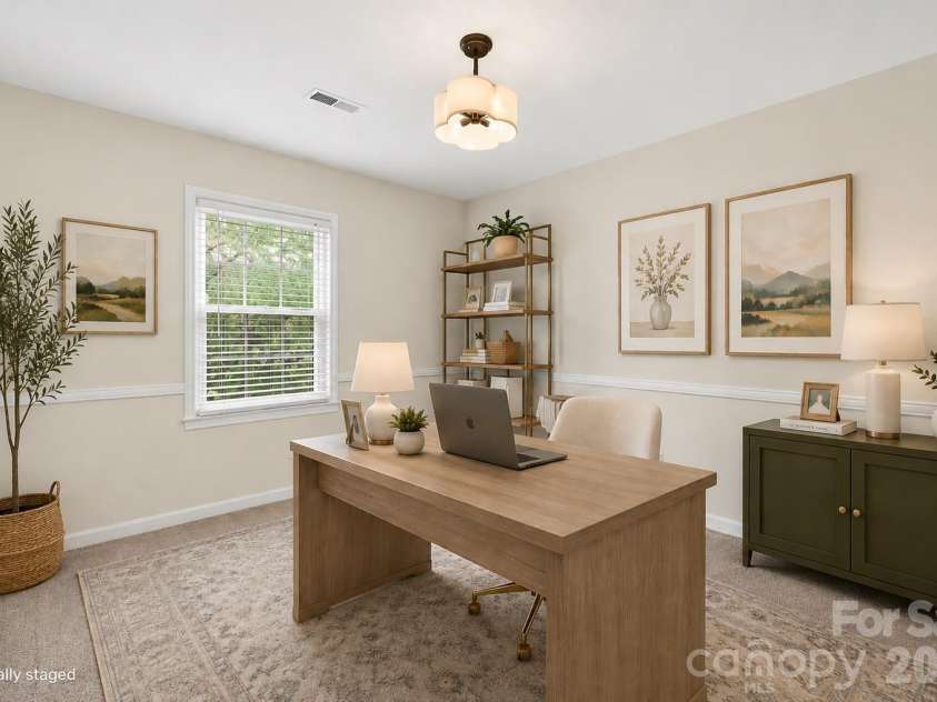 6724 Constitution Lane, Charlotte, NC 28210.  MLS# CAR4385741, YatesRealty ID 28073. 