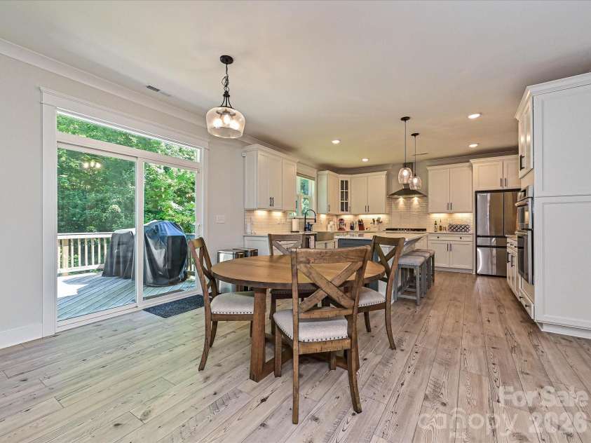 13215 Fiore Place, Huntersville, NC 28078.  MLS# CAR4384879, YatesRealty ID 28074. Breakfast Area