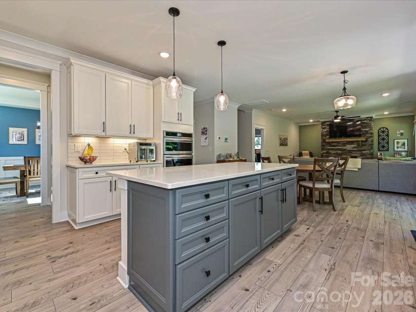 13215 Fiore Place, Huntersville, NC 28078.  MLS# CAR4384879, YatesRealty ID 28074. Kitchen