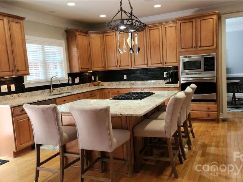 2678 Landing Pointe Drive, Clover, SC 29710.  MLS# CAR4282185, YatesRealty ID 28074. 