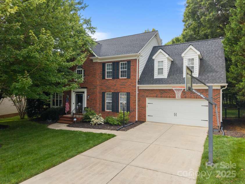 6932 Curlee Court, Charlotte, NC 28277.  MLS# CAR4283210, YatesRealty ID 28075. 