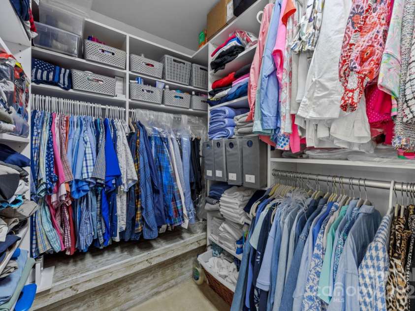 6932 Curlee Court, Charlotte, NC 28277.  MLS# CAR4283210, YatesRealty ID 28075. Custom Closet