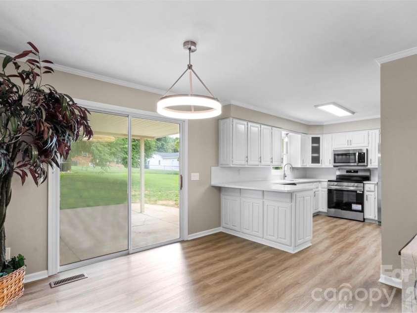 2910 Floral Drive, Albemarle, NC 28001.  MLS# CAR4390056, YatesRealty ID 28076. 