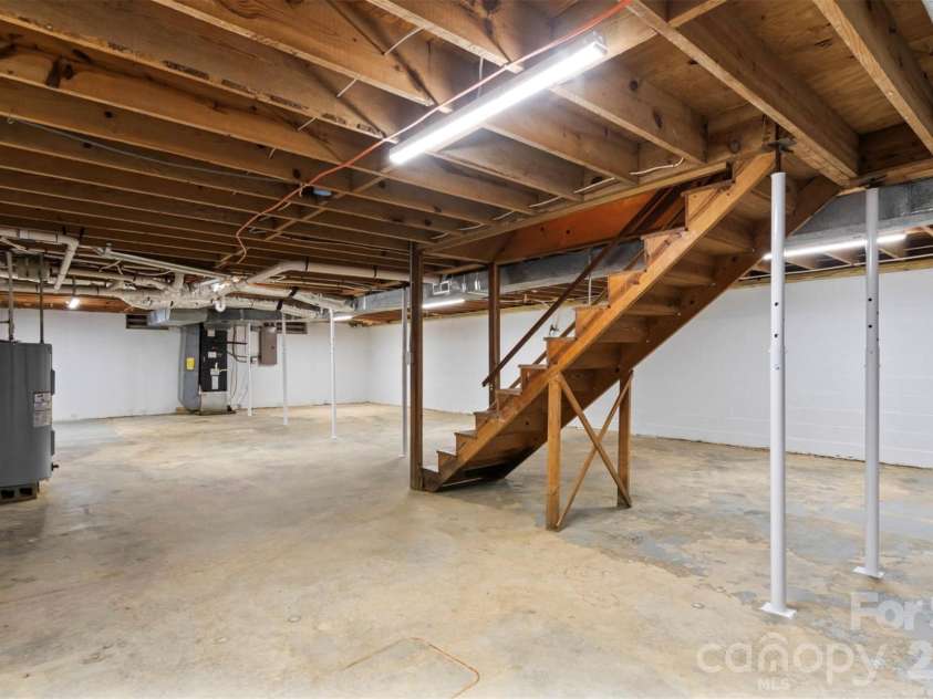 2910 Floral Drive, Albemarle, NC 28001.  MLS# CAR4390056, YatesRealty ID 28076. 