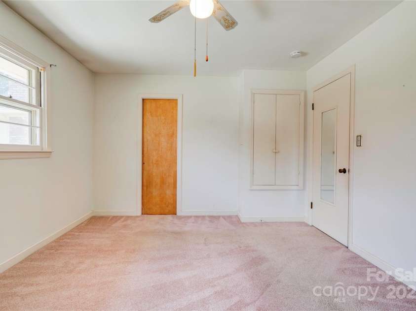 1400 Post Road, Shelby, NC 28150.  MLS# CAR4283138, YatesRealty ID 28078. Primary Bedroom