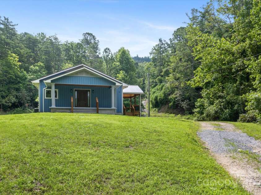 88 Arbor View Drive, Marion, NC 28752.  MLS# CAR4284677, YatesRealty ID 28079. 