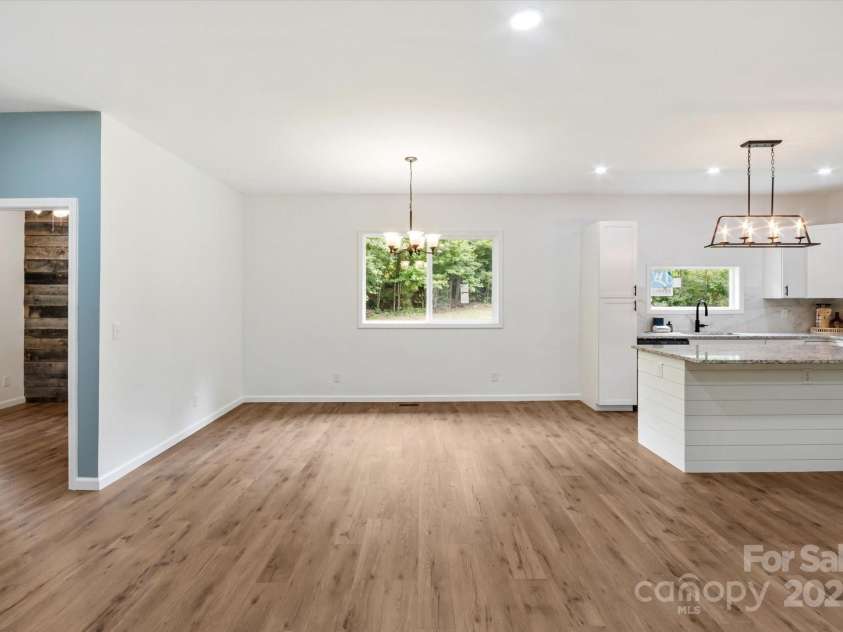 88 Arbor View Drive, Marion, NC 28752.  MLS# CAR4284677, YatesRealty ID 28079. 