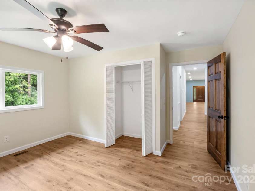 88 Arbor View Drive, Marion, NC 28752.  MLS# CAR4284677, YatesRealty ID 28079. 