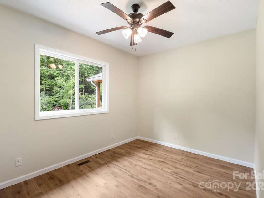 88 Arbor View Drive, Marion, NC 28752.  MLS# CAR4284677, YatesRealty ID 28079. 