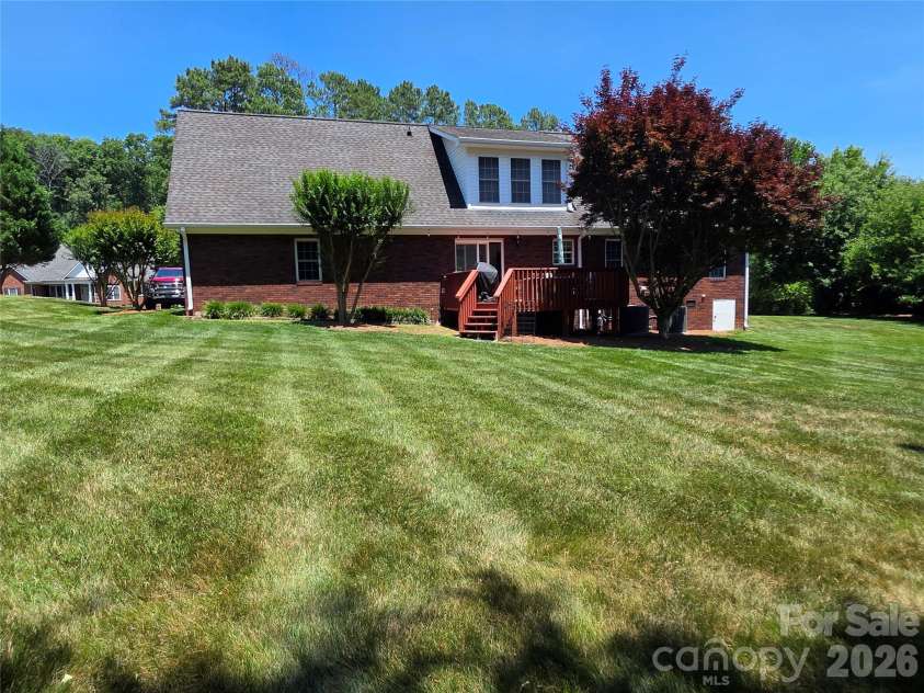 305 Imperial Way, Albemarle, NC 28001.  MLS# CAR4389607, YatesRealty ID 28080. 