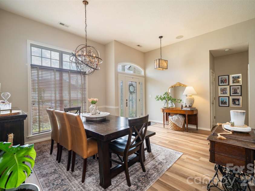 136 Cottage Ridge Road, Fletcher, NC 28732.  MLS# CAR4385650, YatesRealty ID 28081. Dining Area