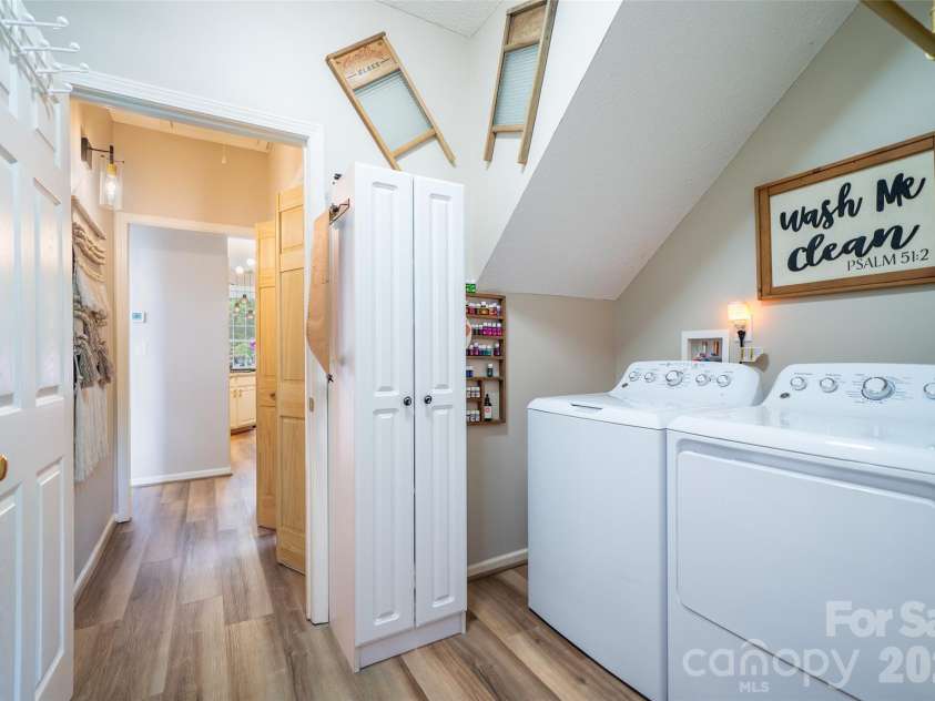 136 Cottage Ridge Road, Fletcher, NC 28732.  MLS# CAR4385650, YatesRealty ID 28081. Laundry room