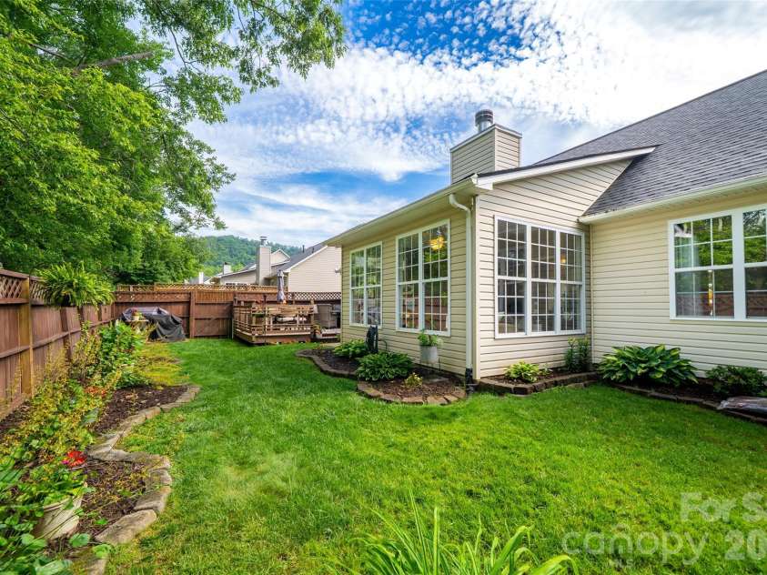 136 Cottage Ridge Road, Fletcher, NC 28732.  MLS# CAR4385650, YatesRealty ID 28081. Updated Landscaping