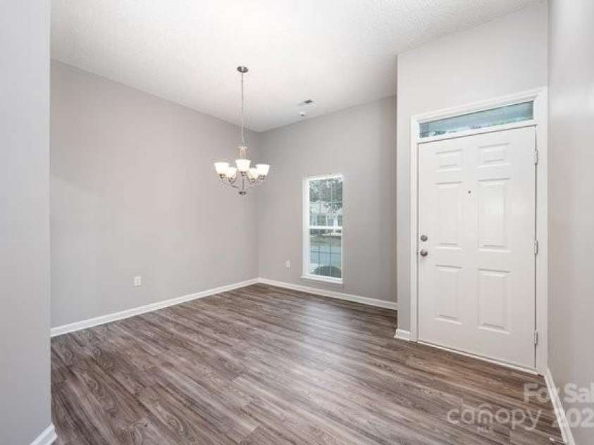 5740 Ebley Lane, Charlotte, NC 28227.  MLS# CAR4285563, YatesRealty ID 28081. 