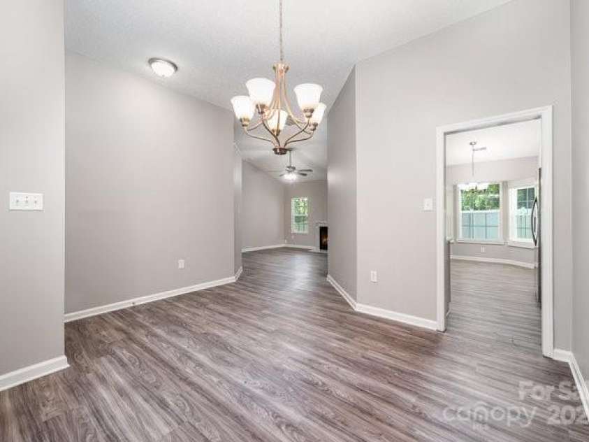 5740 Ebley Lane, Charlotte, NC 28227.  MLS# CAR4285563, YatesRealty ID 28081. 