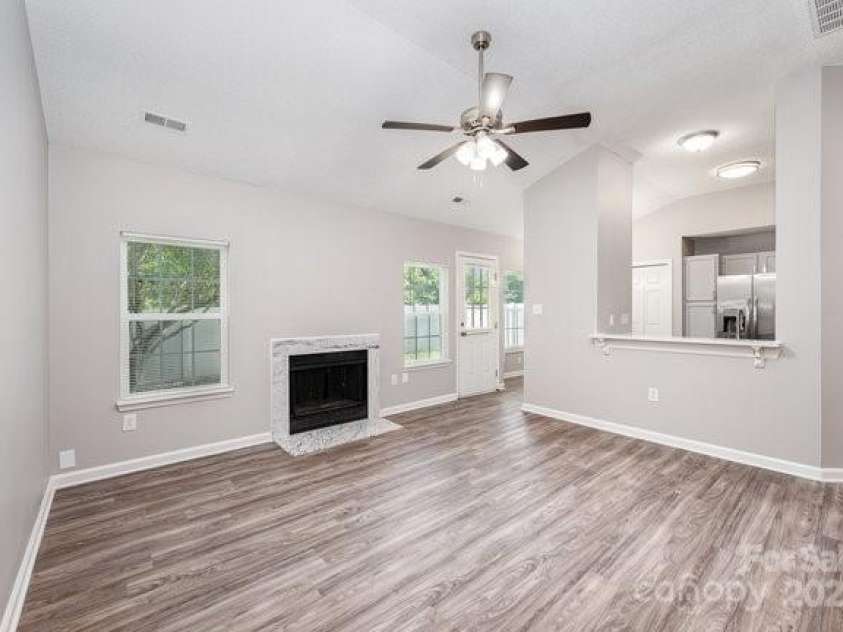 5740 Ebley Lane, Charlotte, NC 28227.  MLS# CAR4285563, YatesRealty ID 28081. 
