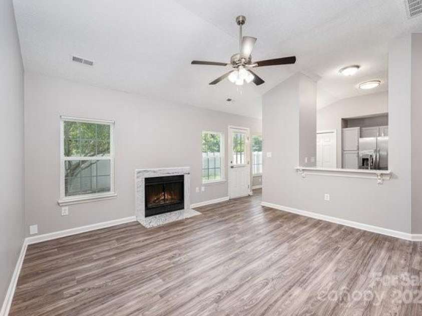 5740 Ebley Lane, Charlotte, NC 28227.  MLS# CAR4285563, YatesRealty ID 28081. 