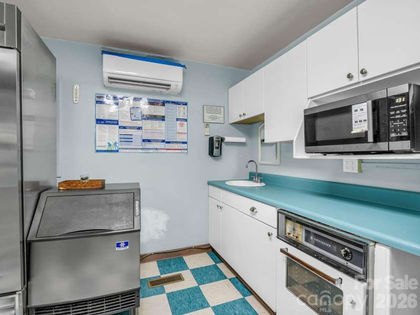 354 Woodland Drive, Columbus, NC 28722.  MLS# CAR4386870, YatesRealty ID 28082. Mini-Split for the Kitchen