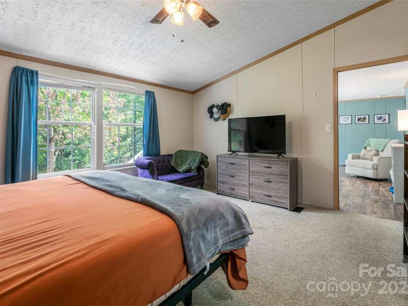 118 Reeves Road, Leicester, NC 28748.  MLS# CAR4280942, YatesRealty ID 28083. 