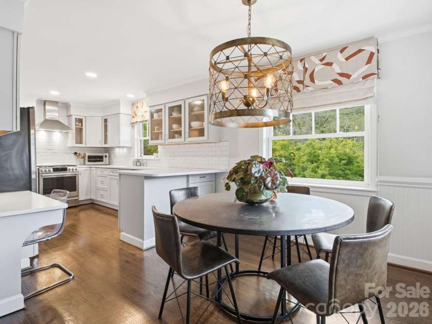 733 Stanfield Drive, Charlotte, NC 28210.  MLS# CAR4386854, YatesRealty ID 28084. Dining Room-Main Floor