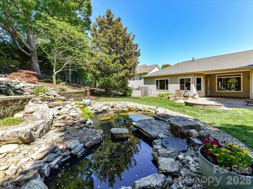 2535 Harlington Lane, Charlotte, NC 28270.  MLS# CAR4383285, YatesRealty ID 28085. 