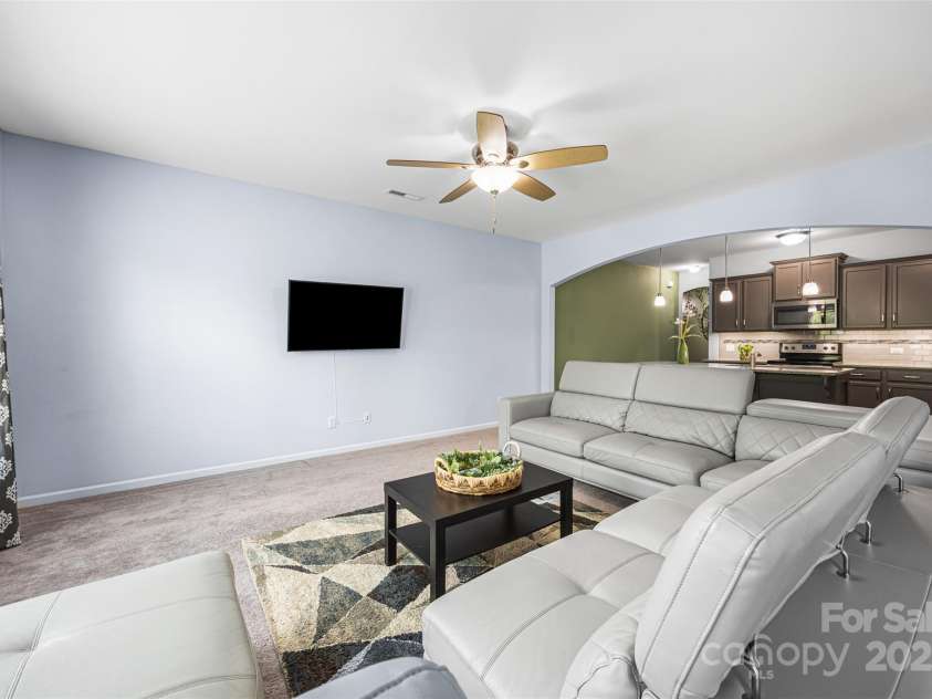 5223 Crystal Lakes Drive, Rock Hill, SC 29732.  MLS# CAR4280245, YatesRealty ID 28085. 