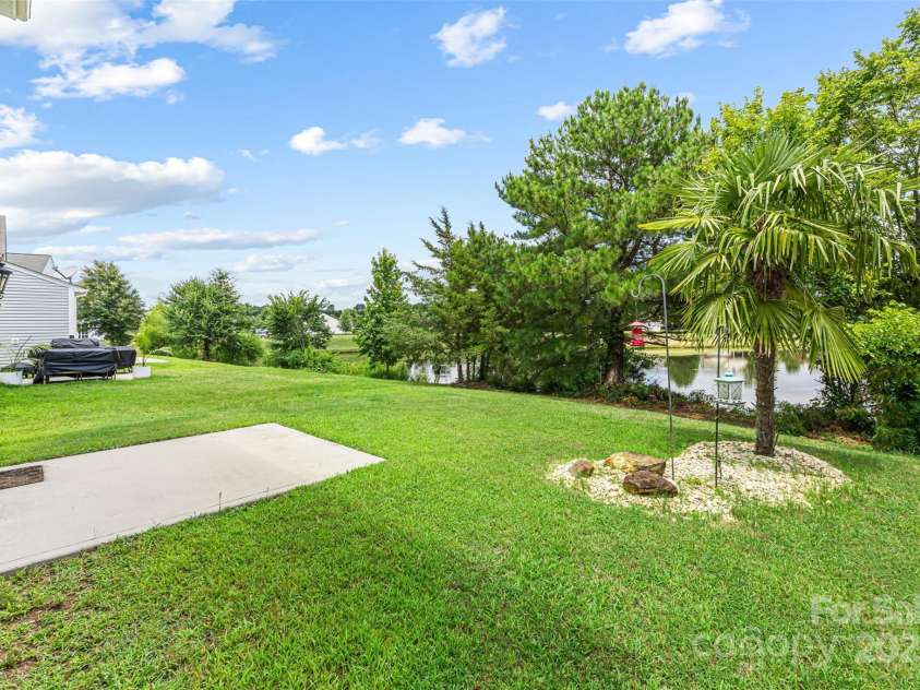 5223 Crystal Lakes Drive, Rock Hill, SC 29732.  MLS# CAR4280245, YatesRealty ID 28085. 