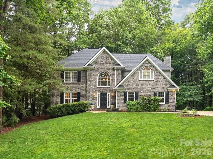 1208 Saint Charles Court, Asheville, NC 28803.  MLS# CAR4388743, YatesRealty ID 28086. 