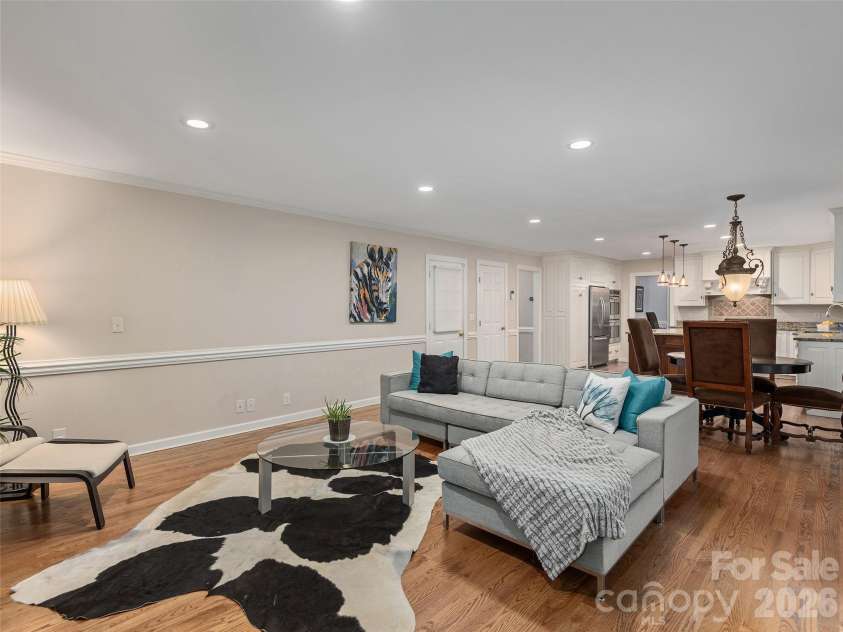 1208 Saint Charles Court, Asheville, NC 28803.  MLS# CAR4388743, YatesRealty ID 28086. 