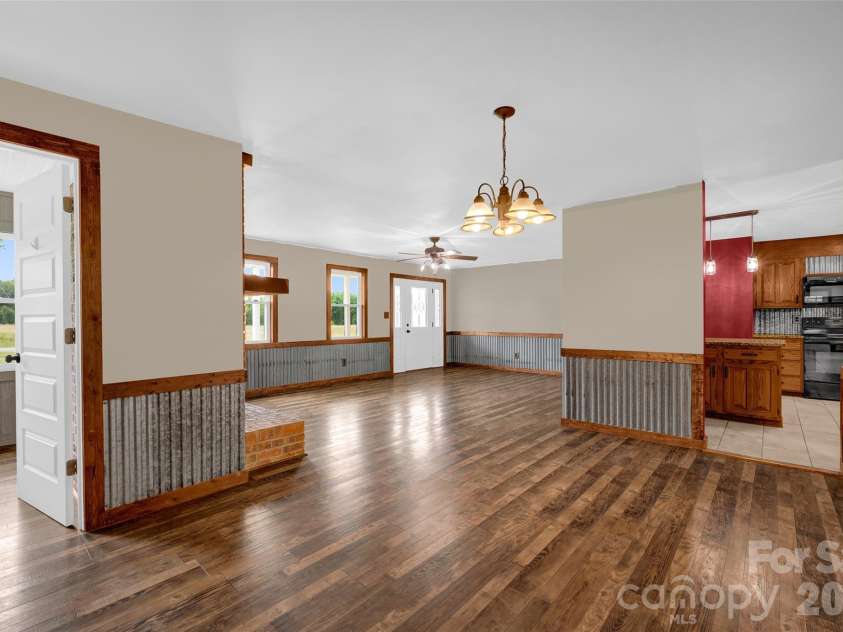581 Barry Oak Road, Statesville, NC 28625.  MLS# CAR4388694, YatesRealty ID 28087. 